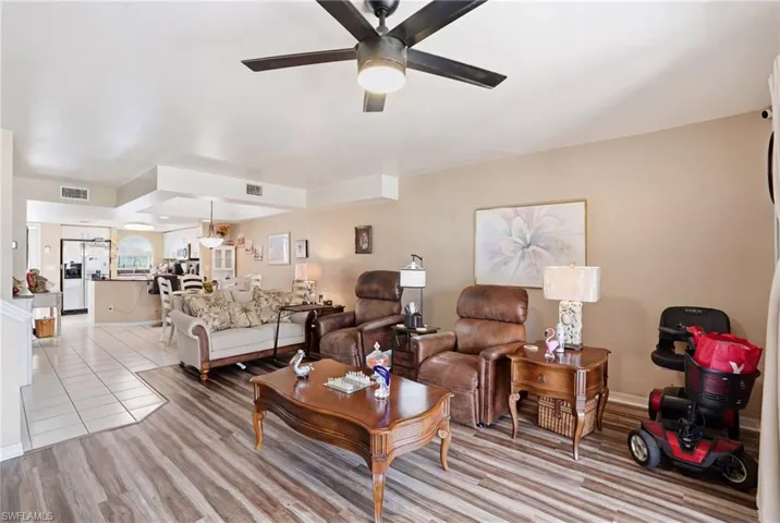 20 Cosmopolitan Dr 4, Lehigh Acres, Florida 33936