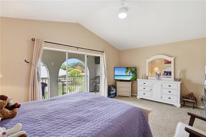 20 Cosmopolitan Dr 4, Lehigh Acres, Florida 33936