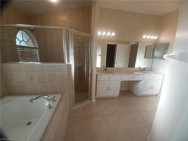 2117 Nw 14th Ter, Cape Coral, Florida 33993