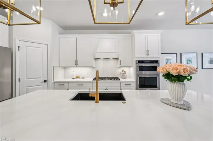 10395 Ventana Ln, Naples, Florida 34120