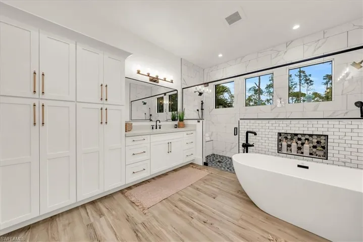 Master  Bath Dual Showers