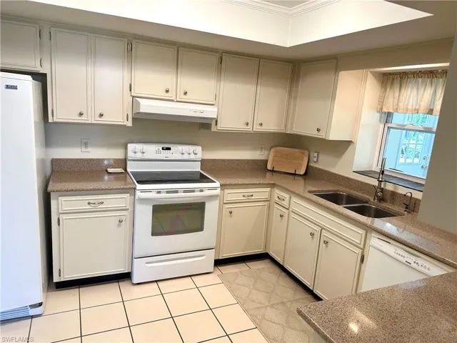 27605  Tierra Del Sol  LN, Bonita Springs, FL 34135