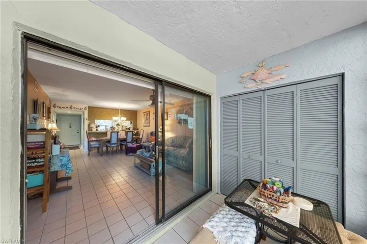 9305  Lake Park  DR, Fort Myers, FL 33919