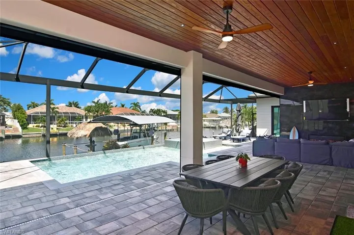 4612 Sw 22nd Pl, Cape Coral, Florida 33914