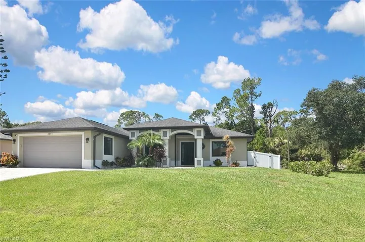 2893 N Vizza Ln, North Port, Florida 34286