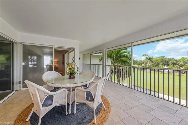 798  Eagle Creek  DR, Naples, FL 34113