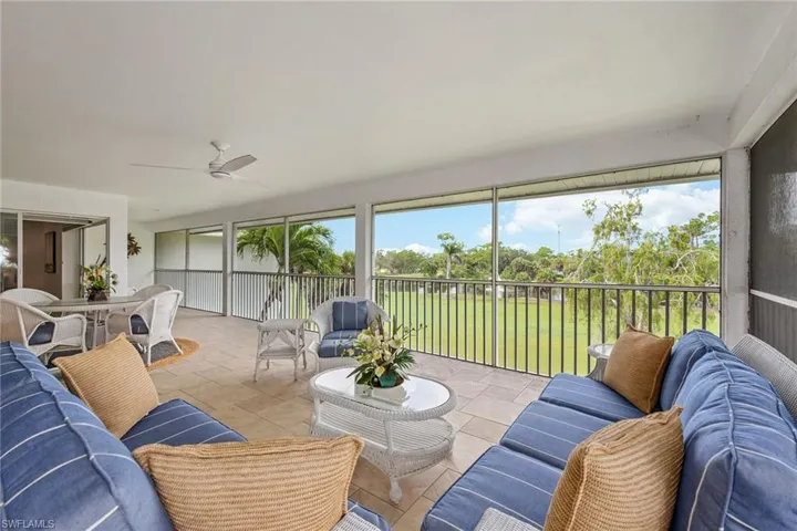 798  Eagle Creek  DR, Naples, FL 34113