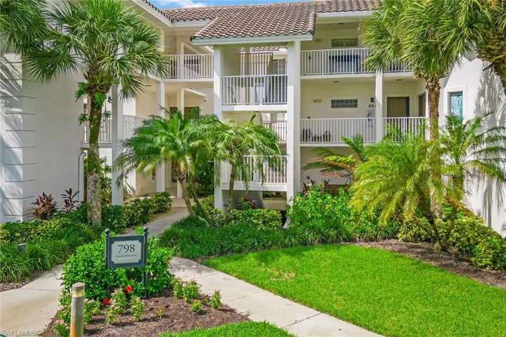 798  Eagle Creek  DR, Naples, FL 34113