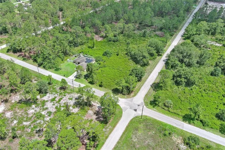 Aerial view of property and surrounding area