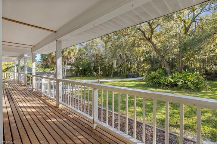 4300 River Grove Ln, Fort Myers, FL 33905