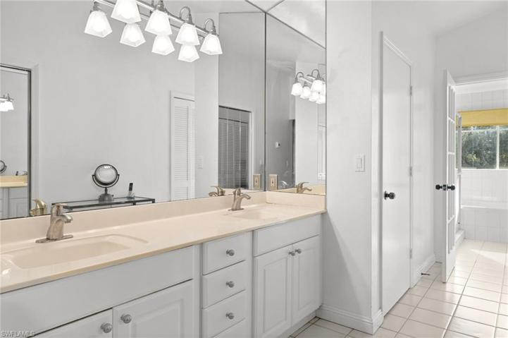 4300 River Grove Ln, Fort Myers, FL 33905