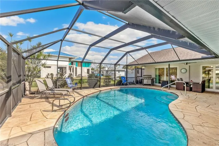 6042  Macbeth  LN, Fort Myers, FL 33908