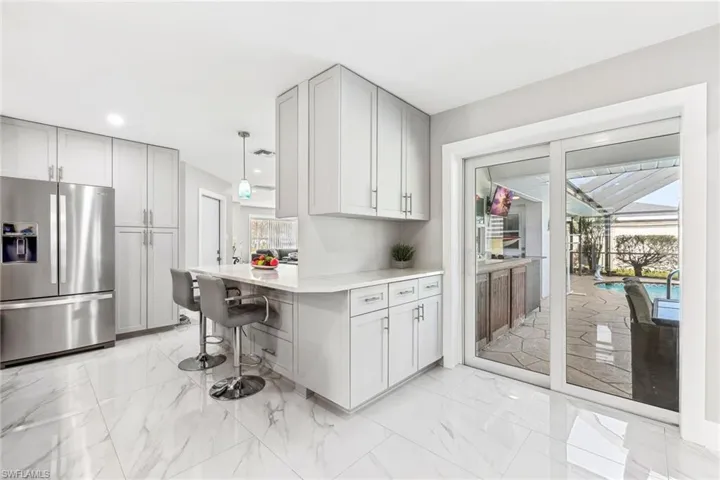6042  Macbeth  LN, Fort Myers, FL 33908