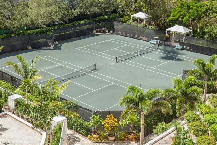 7117 Pelican Bay Blvd 1905, Naples, Florida 34108