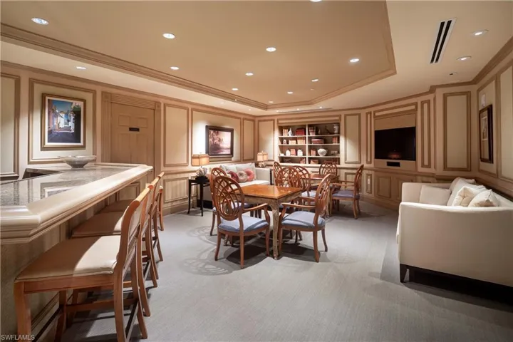 7117 Pelican Bay Blvd 1905, Naples, Florida 34108