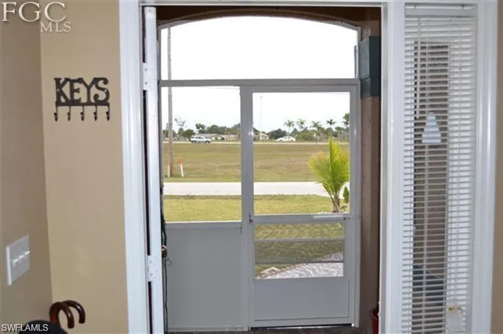 1223 Ne 16th Pl, Cape Coral, Florida 33909