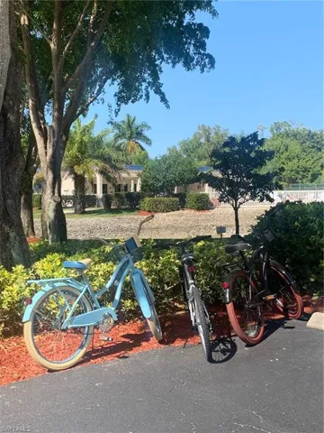 Great area to ride a bike.  Ride around the community or to Lakes Park.