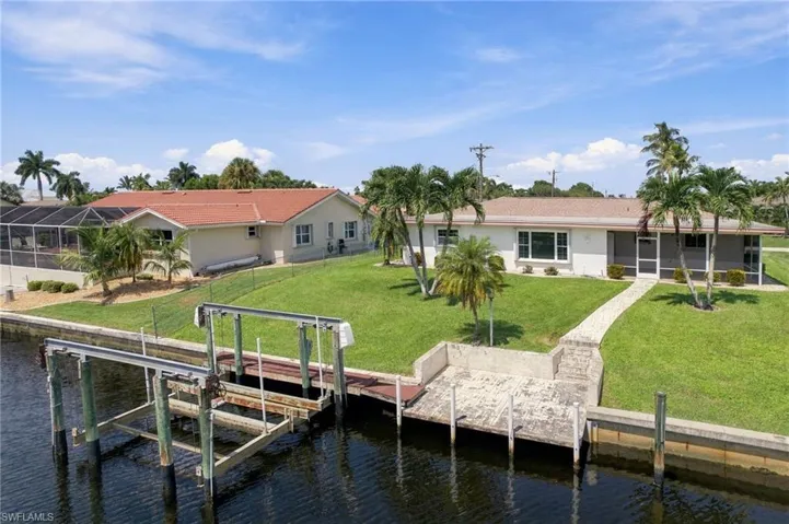 2016 Se 27th Ter, Cape Coral, Florida 33904