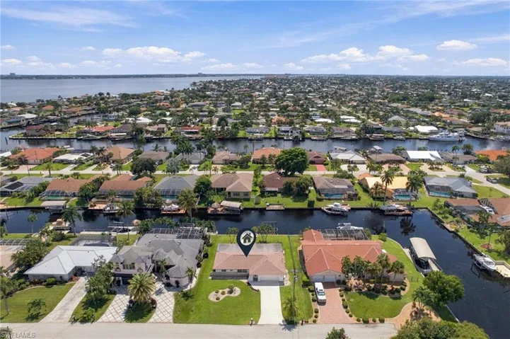2016 Se 27th Ter, Cape Coral, Florida 33904