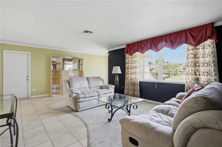 2016 Se 27th Ter, Cape Coral, Florida 33904