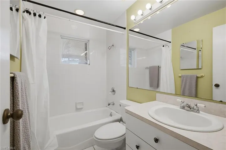 2016 Se 27th Ter, Cape Coral, Florida 33904