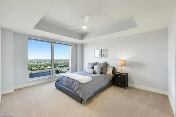 Spacious second guest ensuite featuring golf course views.