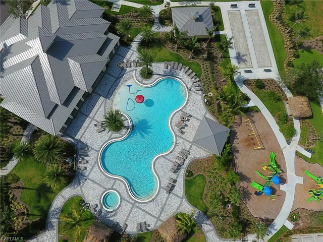 Bird's eye view of a pool area