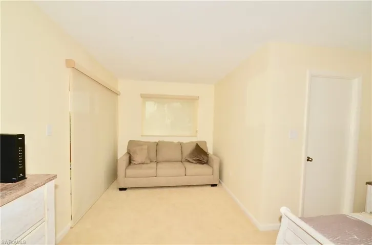555  Park Shore  DR, Naples, FL 34103