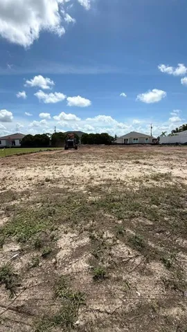 1003 Santa Barbara Blvd N, Cape Coral, Florida 33993