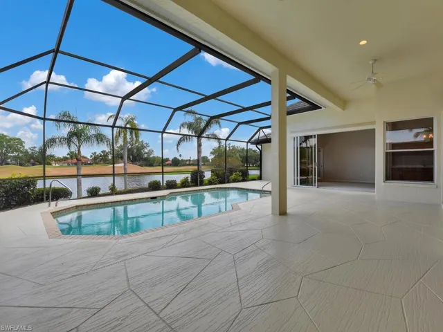 Huge Covered Area On Pool Lanai