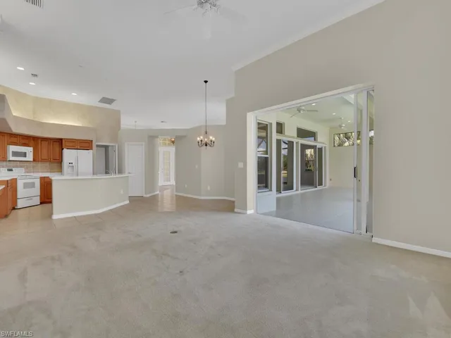 Split Bedroom Design