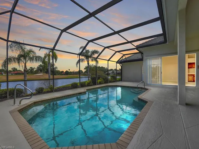 Very Peaceful Lakefront Setting