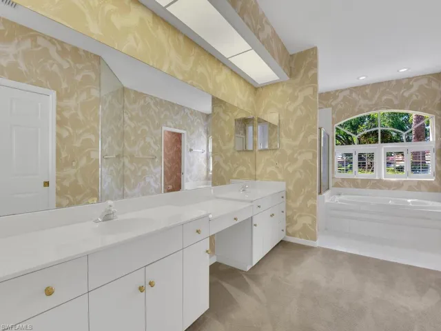 Master Suite Bath
