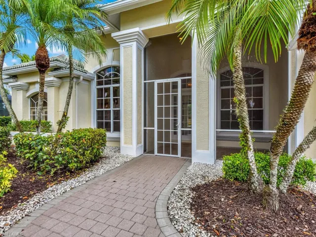 Screened Front Entry