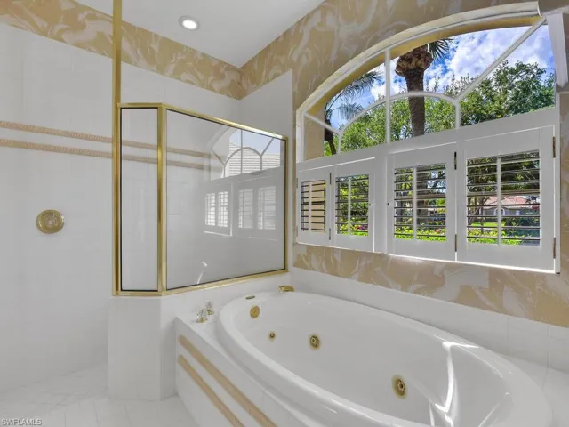 Master Suite Bath