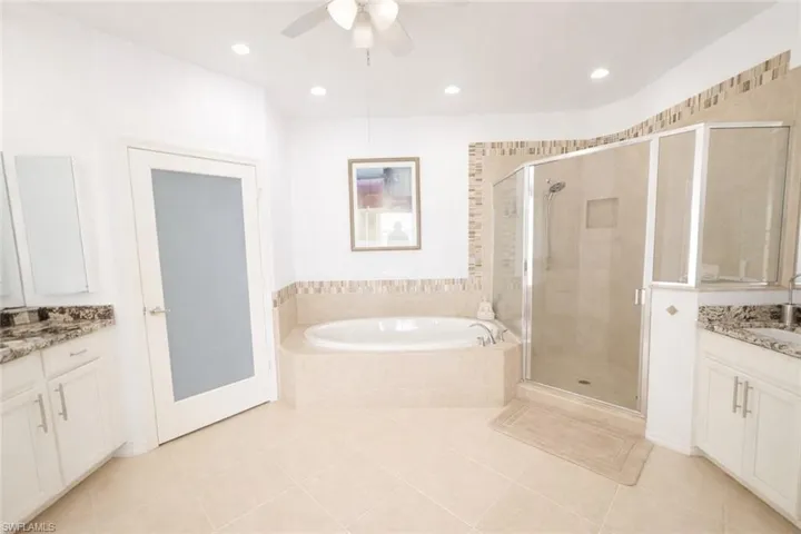 16571 Goldenrod Ln 202, Alva, Florida 33920