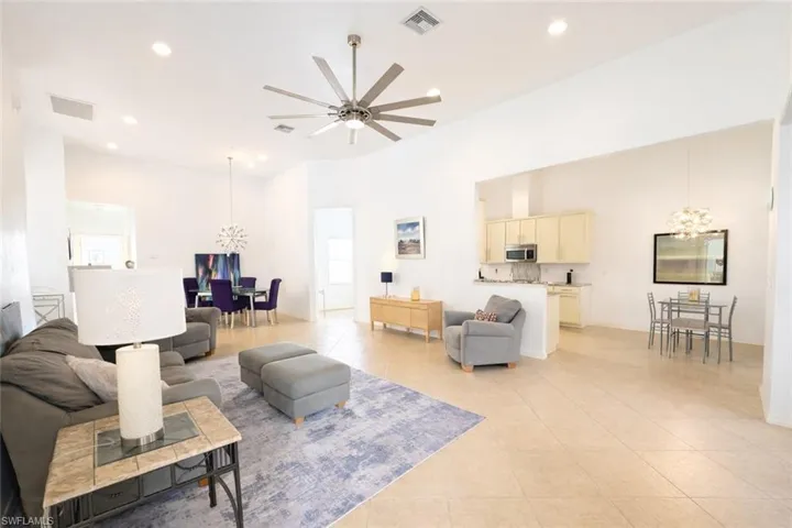 16571 Goldenrod Ln 202, Alva, Florida 33920