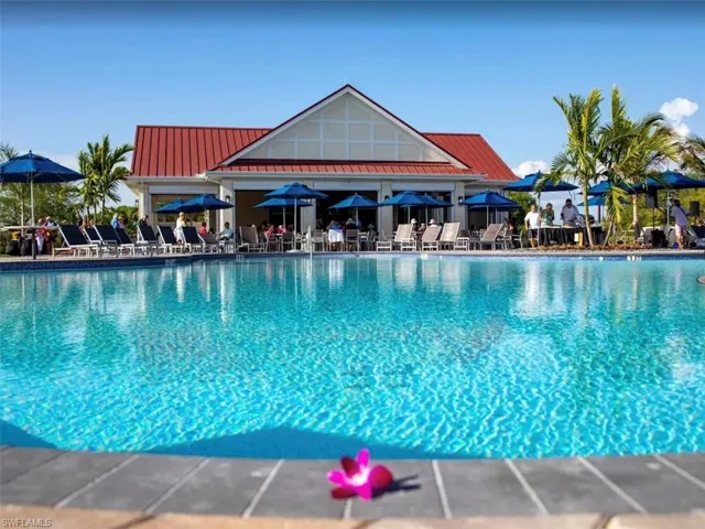 Resort Main pool