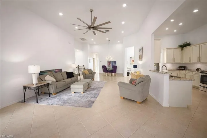 16571 Goldenrod Ln 202, Alva, Florida 33920