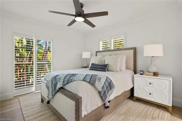 445  3rd S AVE, Naples, FL 34102