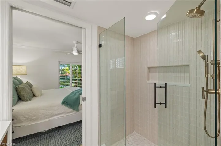 445  3rd S AVE, Naples, FL 34102