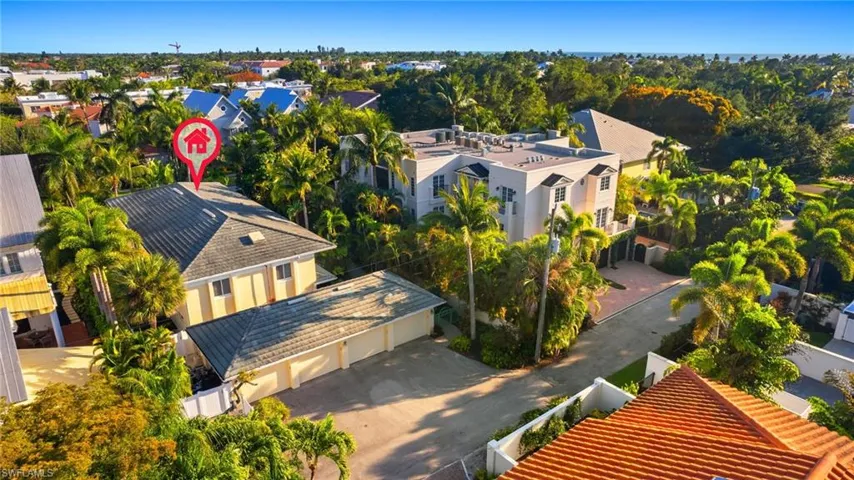 445  3rd S AVE, Naples, FL 34102