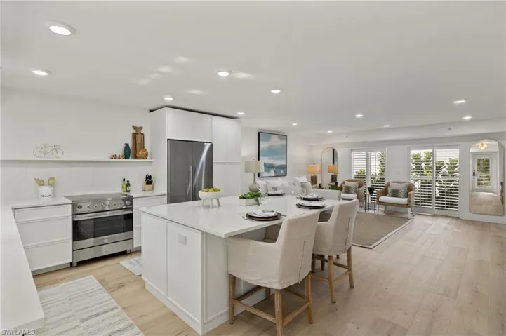 445  3rd S AVE, Naples, FL 34102