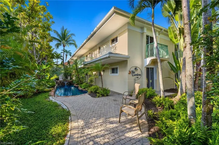 445  3rd S AVE, Naples, FL 34102