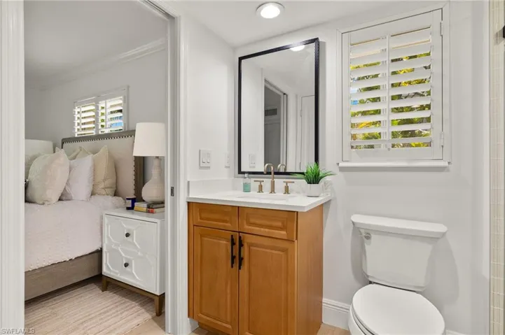 445  3rd S AVE, Naples, FL 34102