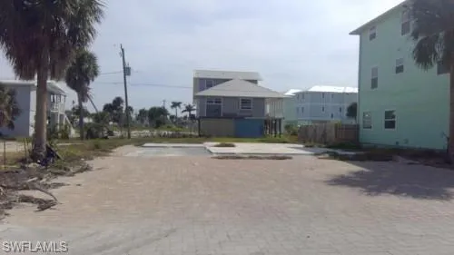 110 Washington Ave, Fort Myers Beach, Florida 33931