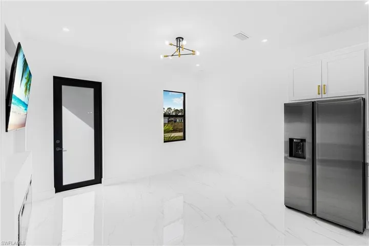 543  Trinity E ST, Lehigh Acres, FL 33974