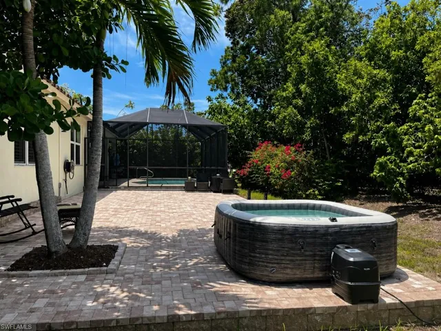 10061  Hidden Pines  LN, Bonita Springs, FL 34135