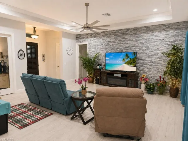 10061  Hidden Pines  LN, Bonita Springs, FL 34135
