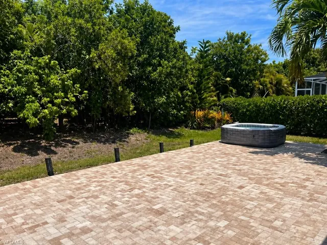 10061  Hidden Pines  LN, Bonita Springs, FL 34135